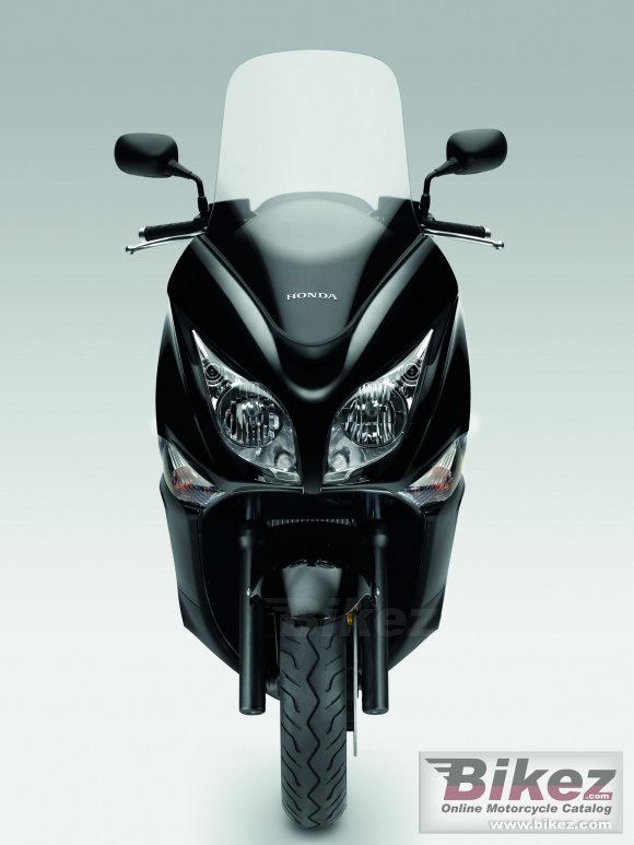 2011 Honda SW-T600 photo